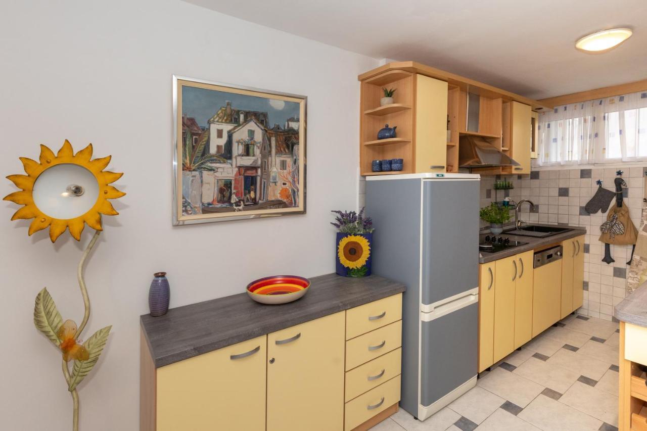 Lejlighed Spacious - Balcony & Near Old Town *