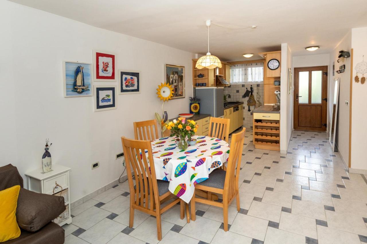 Lejlighed Spacious - Balcony & Near Old Town Split