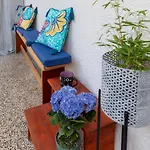 Spacious Split Apartment - Balcony & Near Old Town