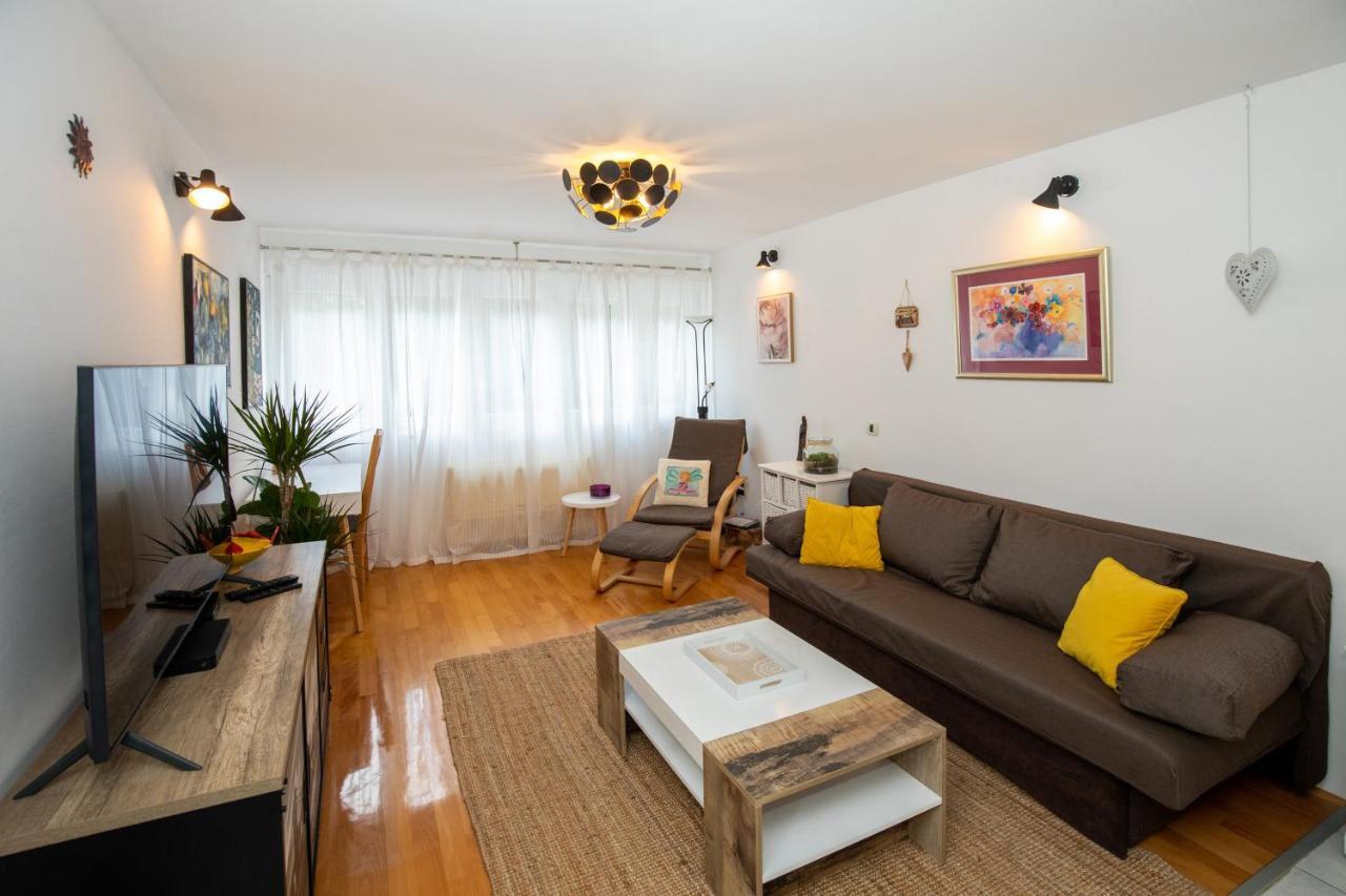 Spacious - Balcony & Near Old Town Apartman Split